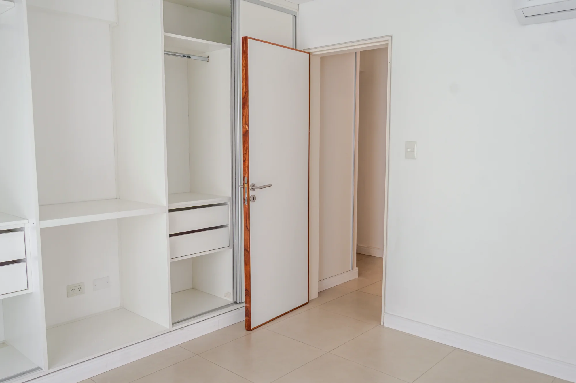 Departamento Alsina 757