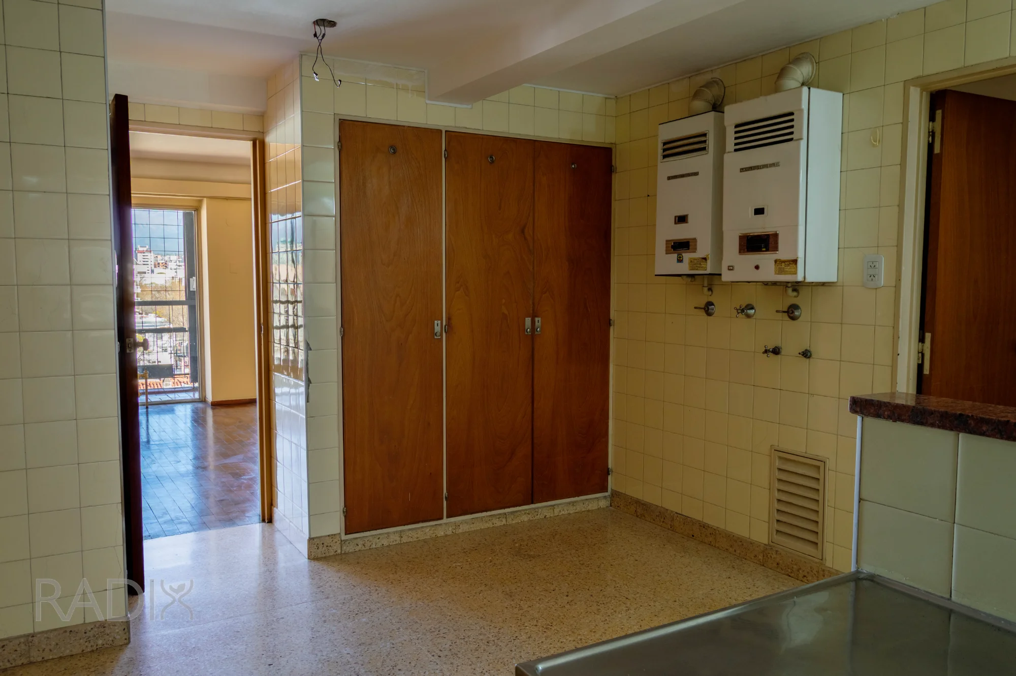 Departamento Dean Funes 300