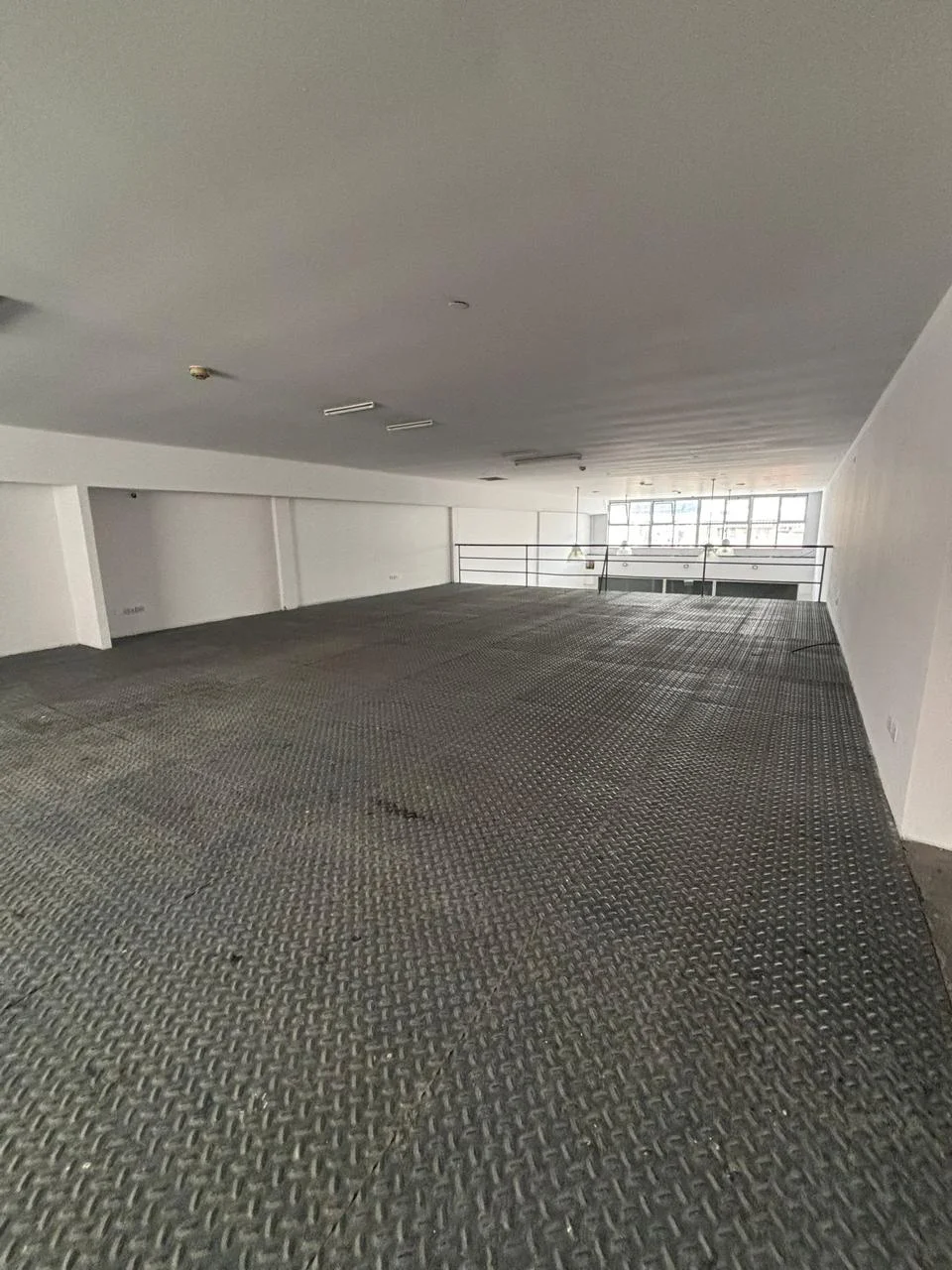 Local Comercial en Alquiler