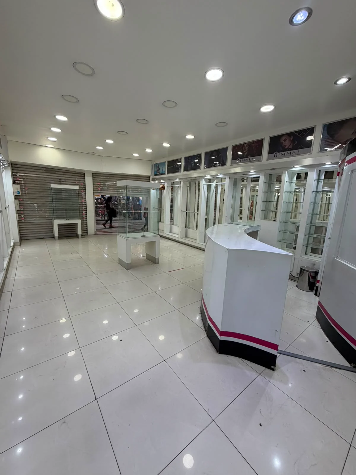 Local Comercial en Alquiler
