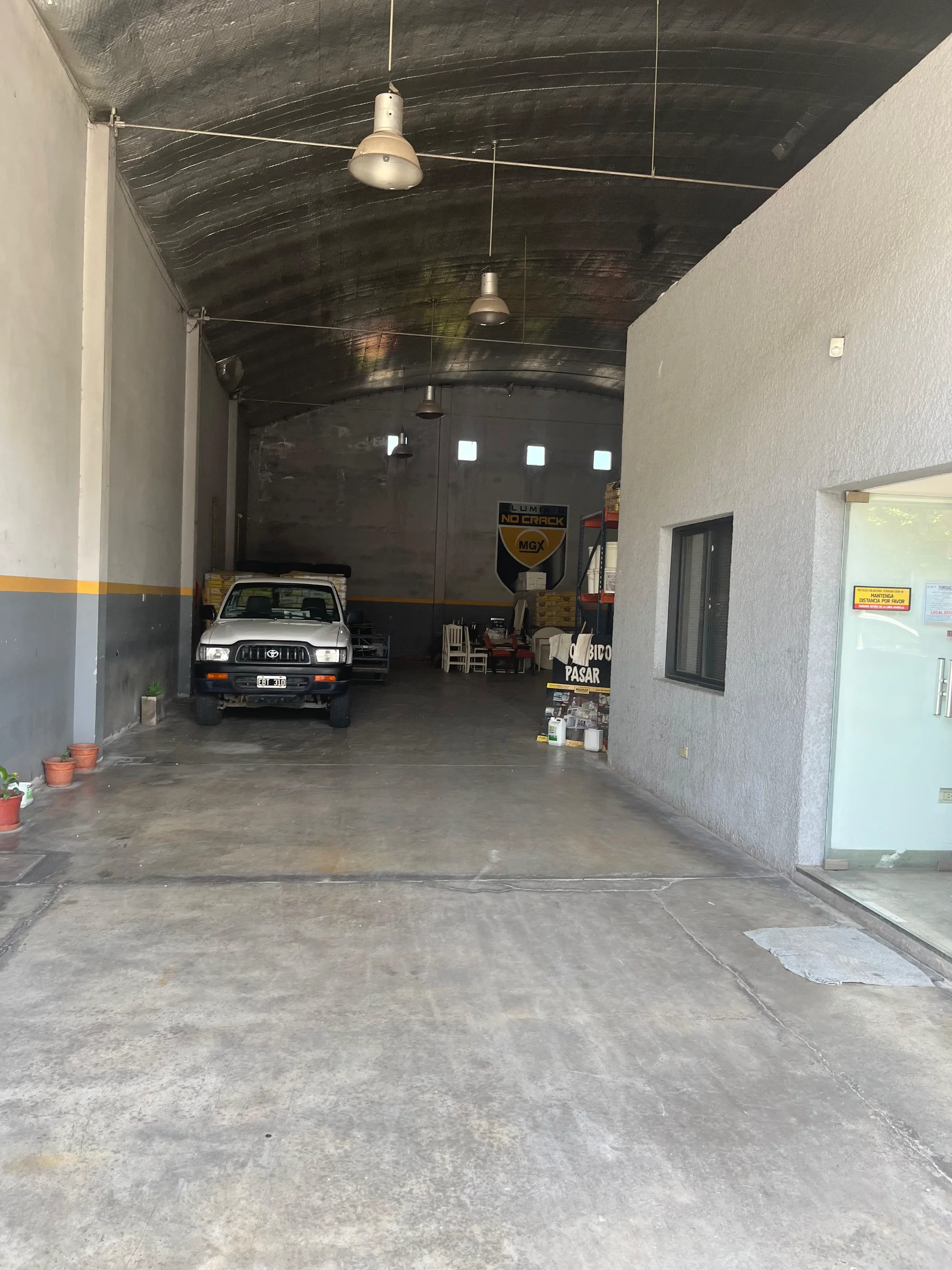 Galpón Comercial - Cnel. Vidt