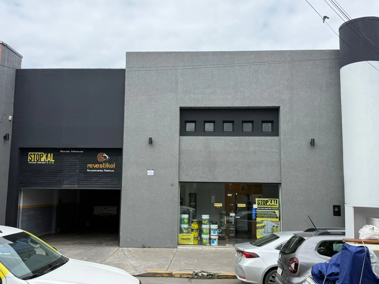 Galpón Comercial - Cnel. Vidt