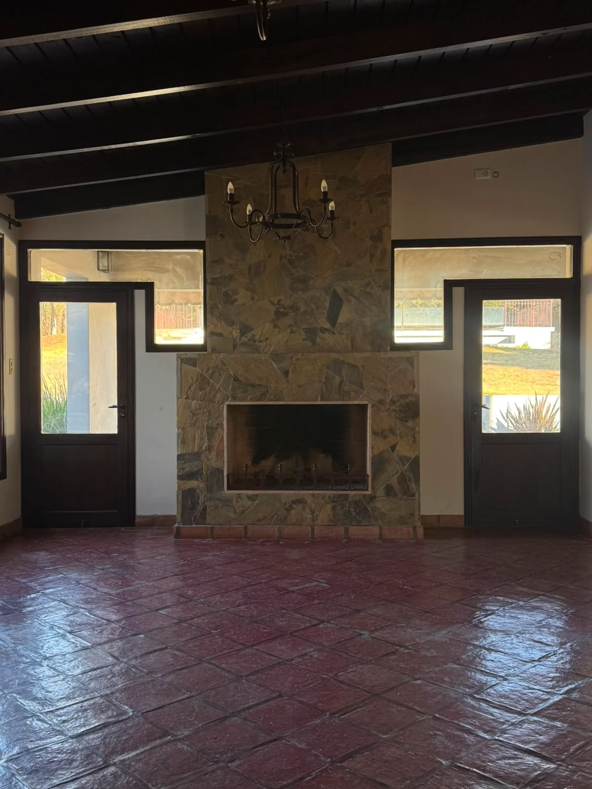 Casa en Alquiler - La Lucinda